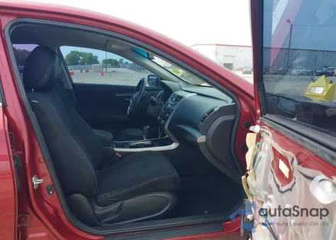 2015 Nissan Altima 2.5 Sv из США, поврежденный, VIN 1N4AL3AP6FC154072